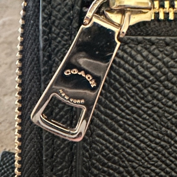 Coach-Black saffiano leather wallet/wristlet-EUC - Picture 8 of 12